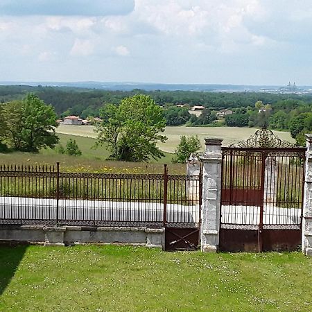 Le Moulin A Vent Bed & Breakfast Bertric-Buree Bagian luar foto