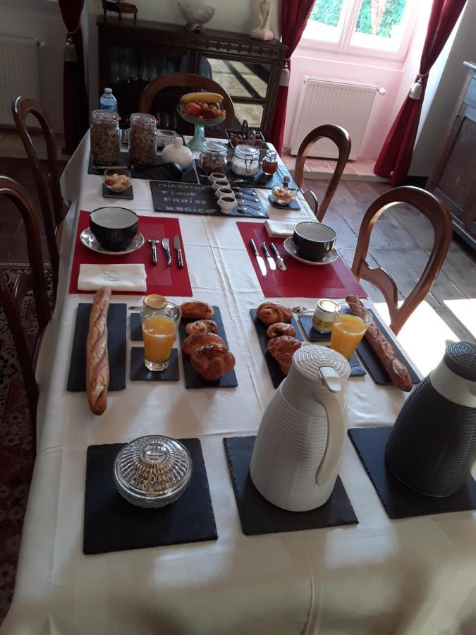 Le Moulin A Vent Bed & Breakfast Bertric-Buree Bagian luar foto